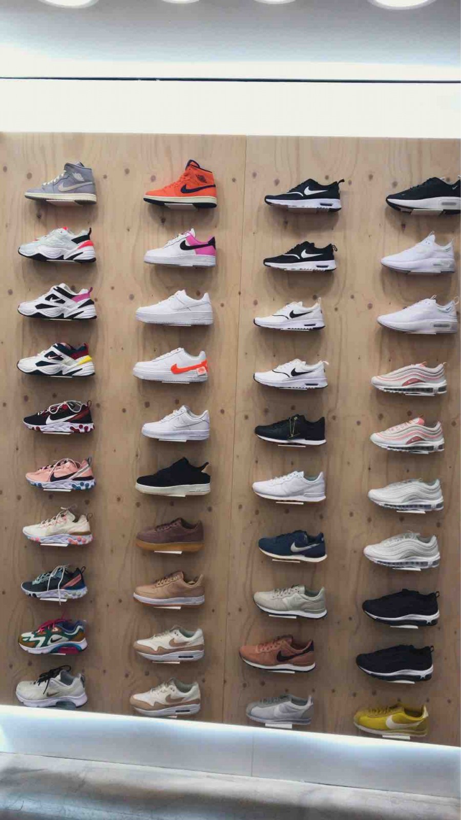 Où des Nike à Paris, dans le 16 ? - Lacet