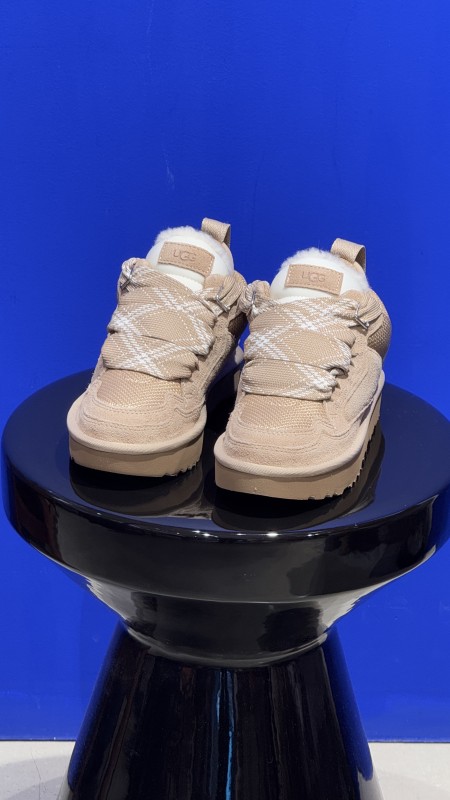 Où acheter des basket Lowmel UGG à Paris 16 ?