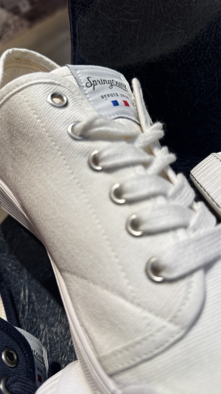 Où acheter des chaussures en toile à Paris 75016 ?