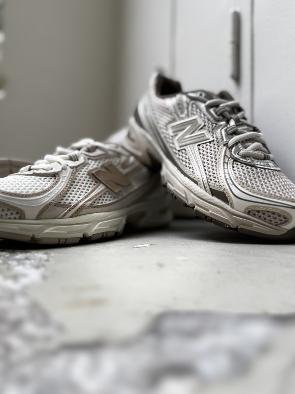 Chaussures New Balance femme collection 471 disponibles en pointure 36 à 41 à Paris 16eme – Lacet Rouge