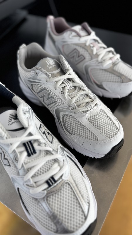 Où trouver des baskets MR530 pour femme à Paris 16 ?