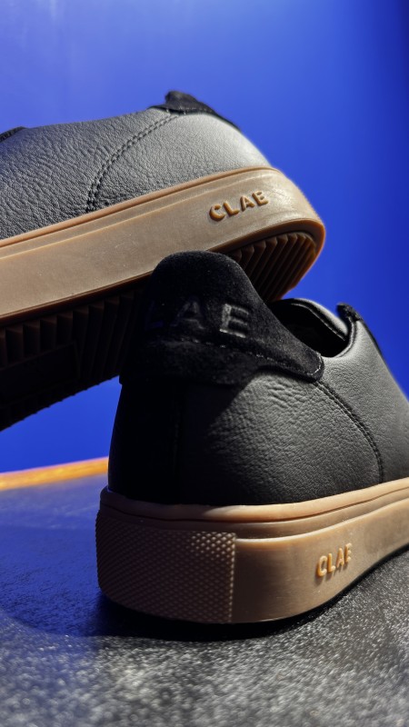 Où trouver des baskets en cuir de qualité Clae dans le 16e ?