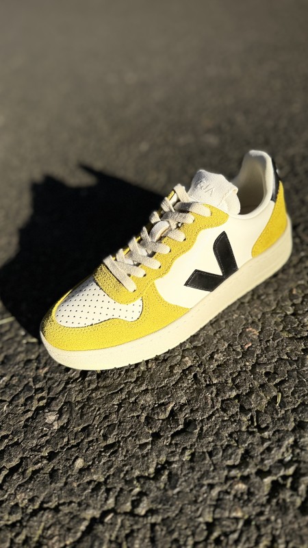 Où acheter des V10 leather à Paris 16 ?