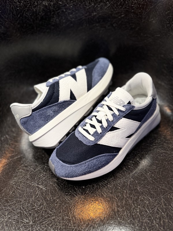 Où trouver des baskets 370 à Paris ?