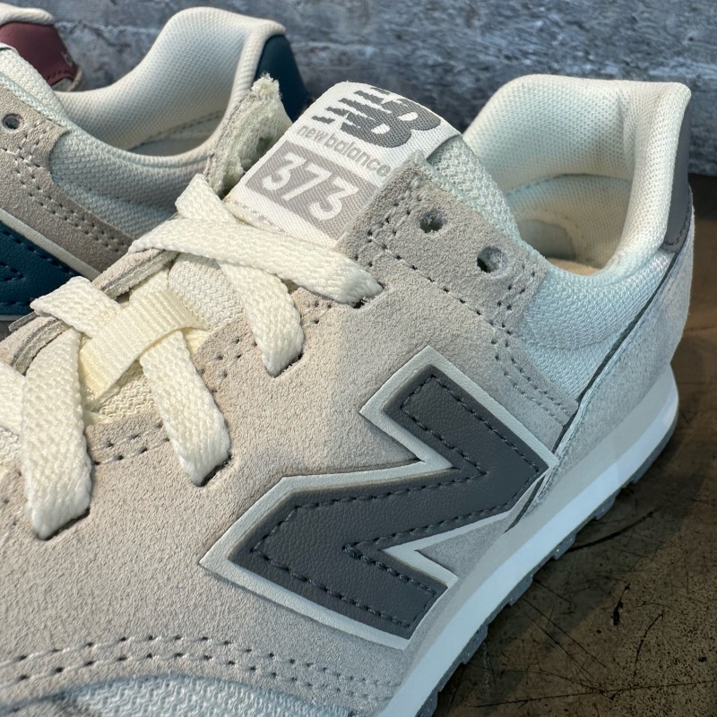 Vente de chaussures New Balance 373 pour femme à Paris 16