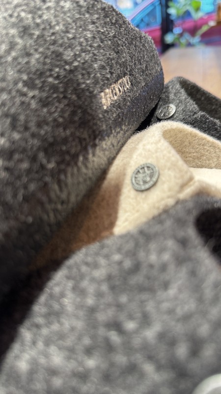 Où trouver des pantoufles birkenstock pour les femmes à Paris 16 ?