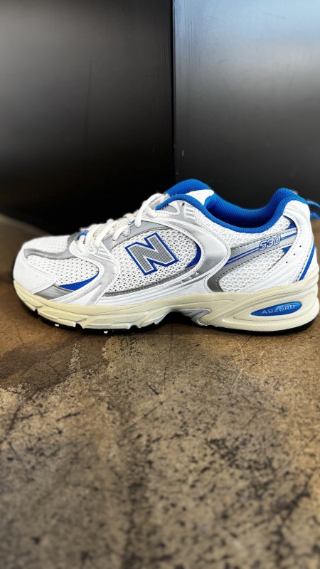 Où trouver des baskets MR530 pour homme à Paris 16 ?