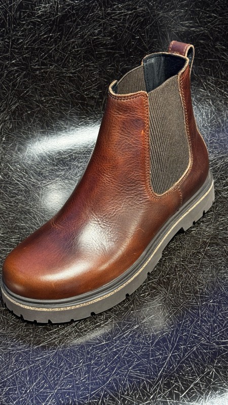 Où trouver des boot birkenstock pour femme à Paris 16 ?