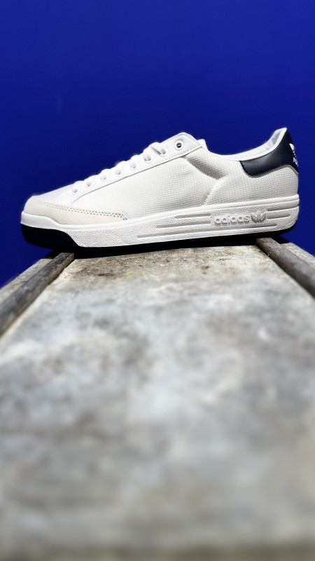 Où trouver des Rod laver d'adidas à Paris 16 ?