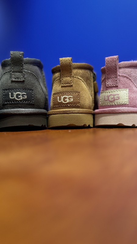 Où trouver des UGG Classic Ultra Mini pour enfants à Paris 16 ?