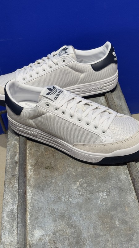 Où trouver des Rod laver d'adidas à Paris 16 ?