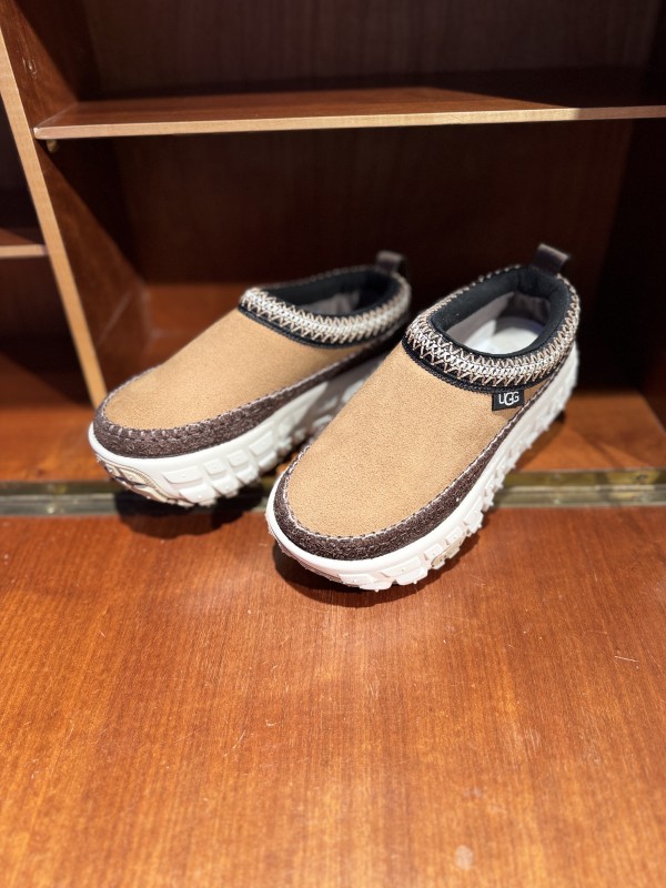 Où trouver des Venture Daze de UGG Paris 16