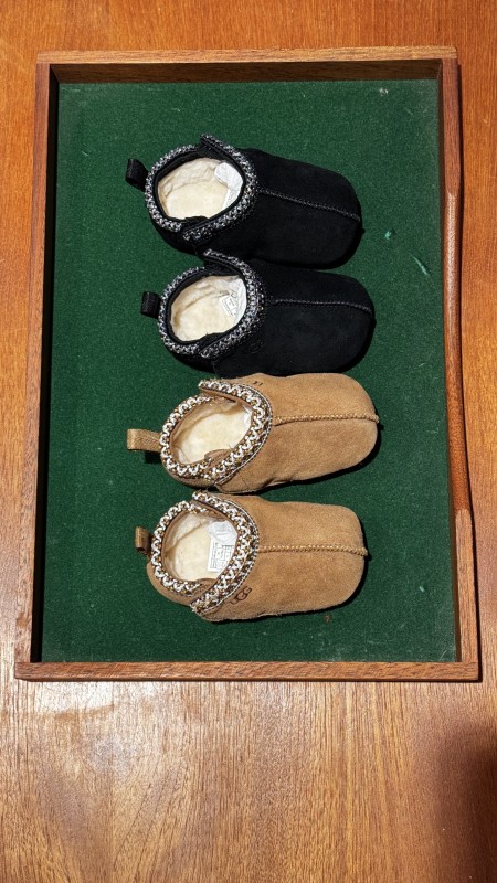 Où trouver des chaussons tasman pour bébé dans Paris 16 ?