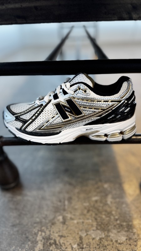 Où trouver des baskets 1906 noir pour femme à Paris 16 ?