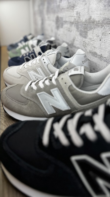 Vente de chaussures New Balance 574 pour femme à Paris 16ème