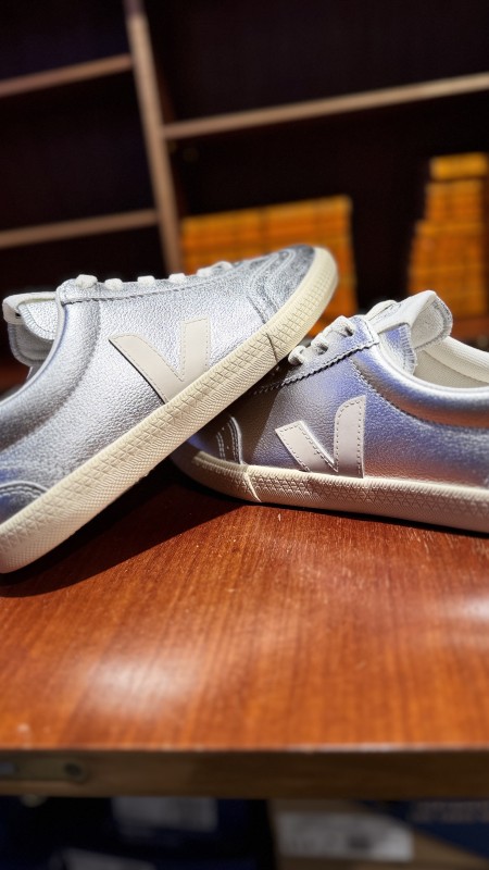 Où acheter des baskets Veja à Paris 75016