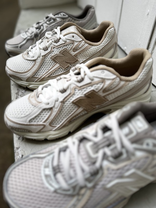 Chaussures New Balance femme collection 471 disponibles en pointure 36 à 41 à Paris 16eme – Lacet Rouge