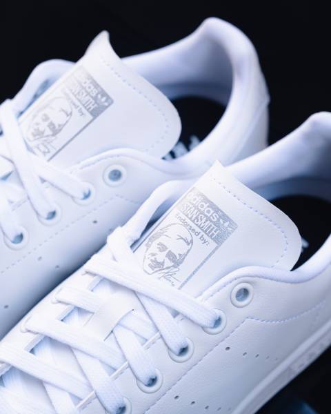 Où trouver des baskets Adidas pour les hommes à Paris 16ème