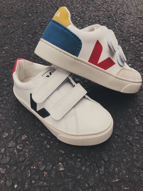 Où acheter des  baskets Veja pour enfant dans le 16ème arrondissement de Paris