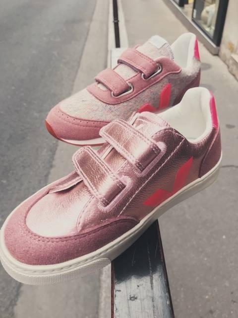 Où acheter des  baskets Veja pour enfant dans le 16ème arrondissement de Paris