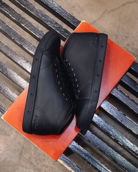 Où trouver des chaussures en cuir de qualité dans le 16e ?