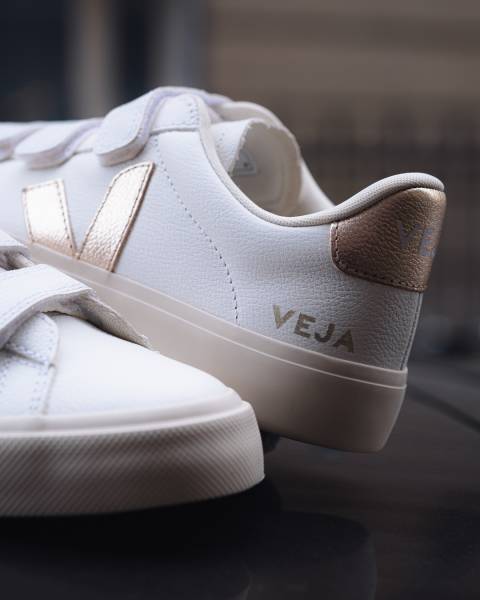 Où trouver des veja recife pour femme à Paris 16