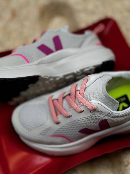 Où trouver les baskets Veja Scratch pour enfant à Paris 75016