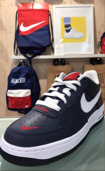 Acheter des baskets Nike Air Force 1 pour enfant à Paris 16ème