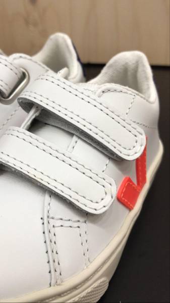 Acheter des baskets Veja Scratch pour enfant à Paris 16ème