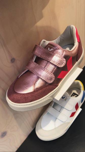 Baskets Veja pour enfant sans lacet Paris 75