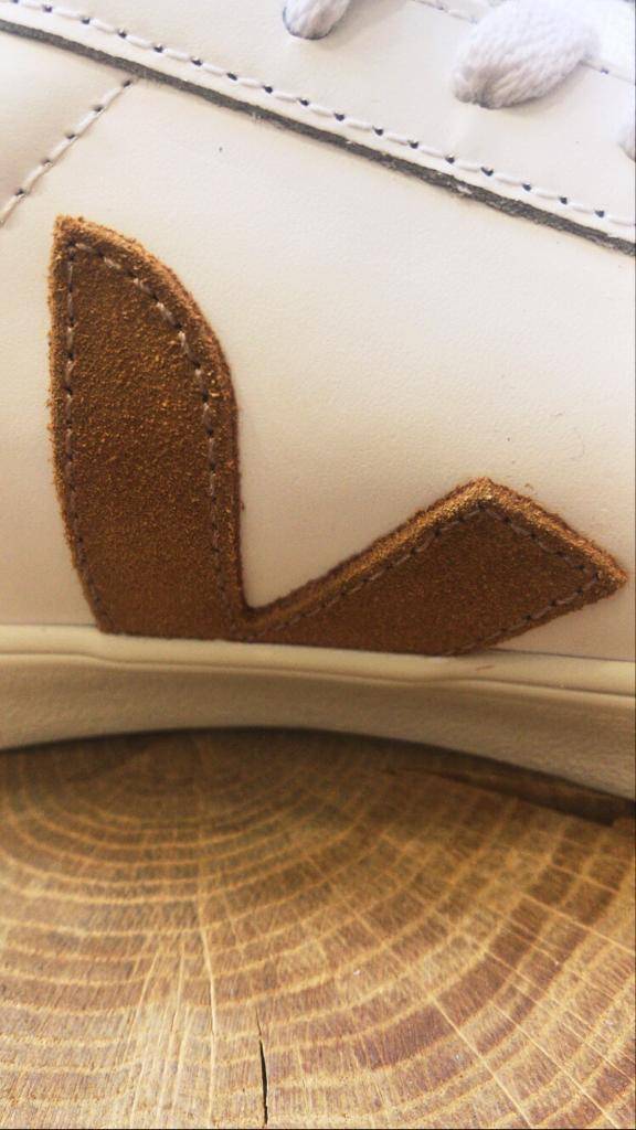 Baskets Veja Esplar Leather pour femme Paris 16ème