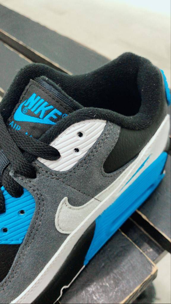 Chaussures Nike Air Max 90 Junior à Paris 16ème