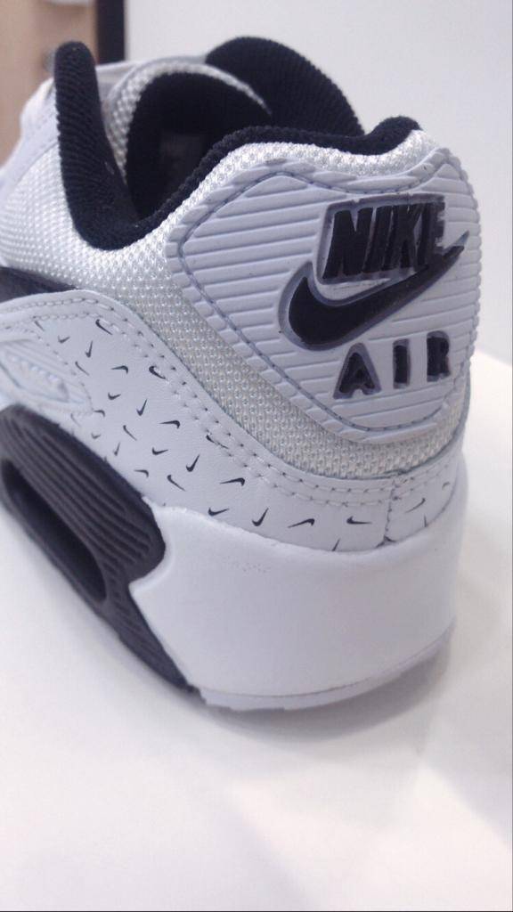 Chaussures Nike Air Max 90 Junior à Paris 16ème