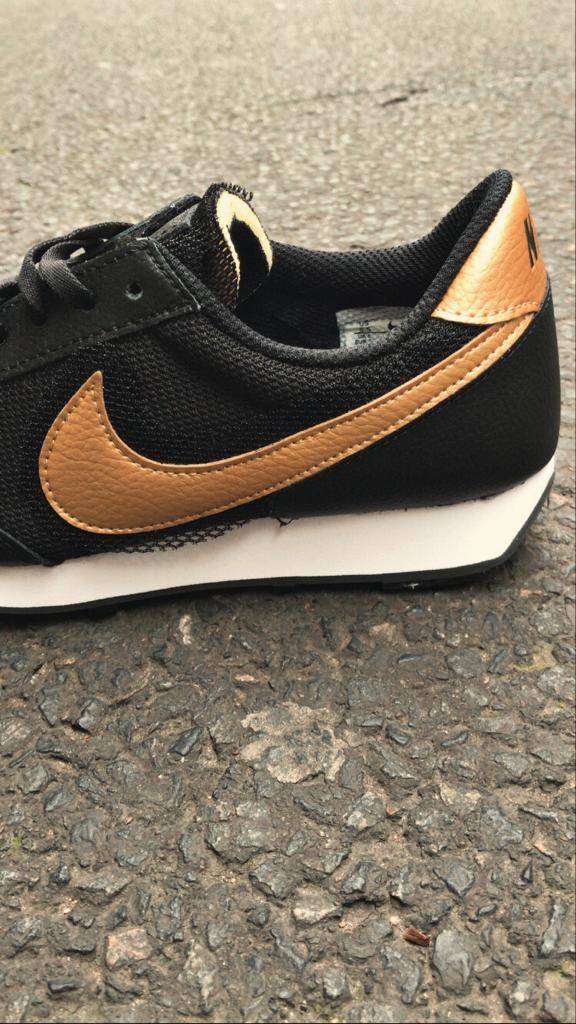 Nike Daybreak pour femme à Paris 16ème