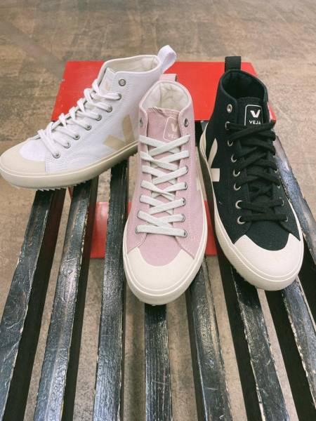 Acheter des baskets montantes pour femme Veja à Paris 75