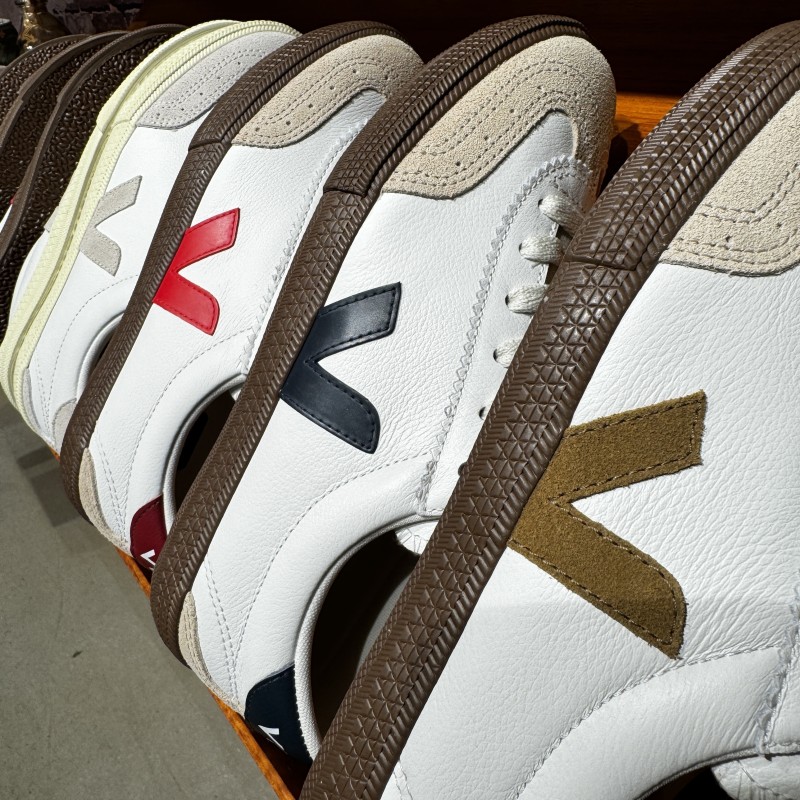 Où acheter des sneakers VEJA Volley Leather à Paris 16e ?