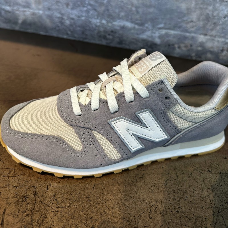 Vente de chaussures New Balance 373 pour femme à Paris 16