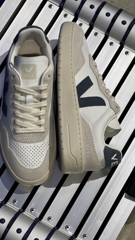 Où trouver des V90 leather de Veja sur Paris 16 ?