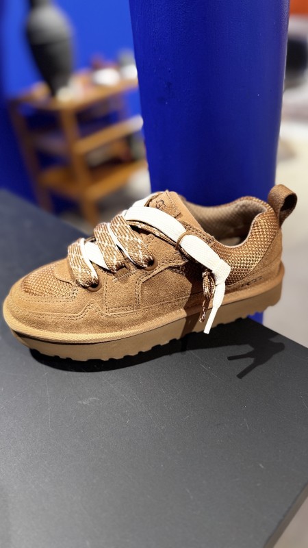 Où acheter des basket lo Lowmel d'UGG à Paris 16 ?