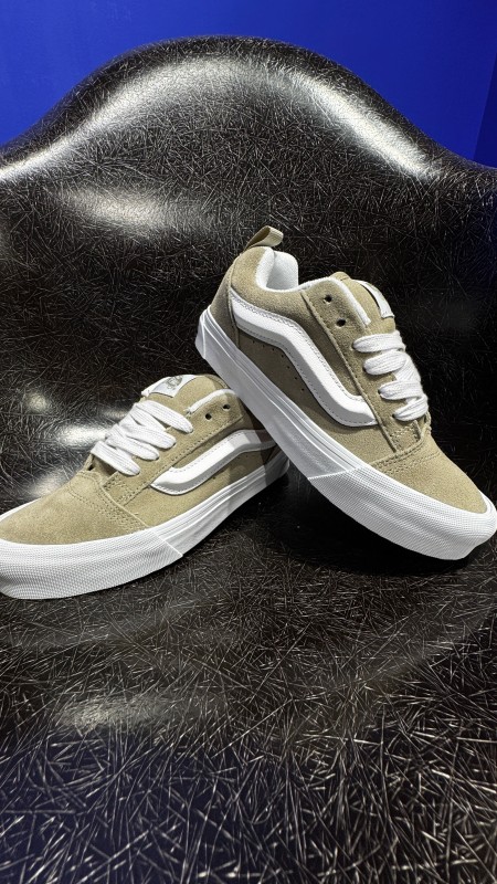 Où trouver des vans pour femme à Paris 16 ?