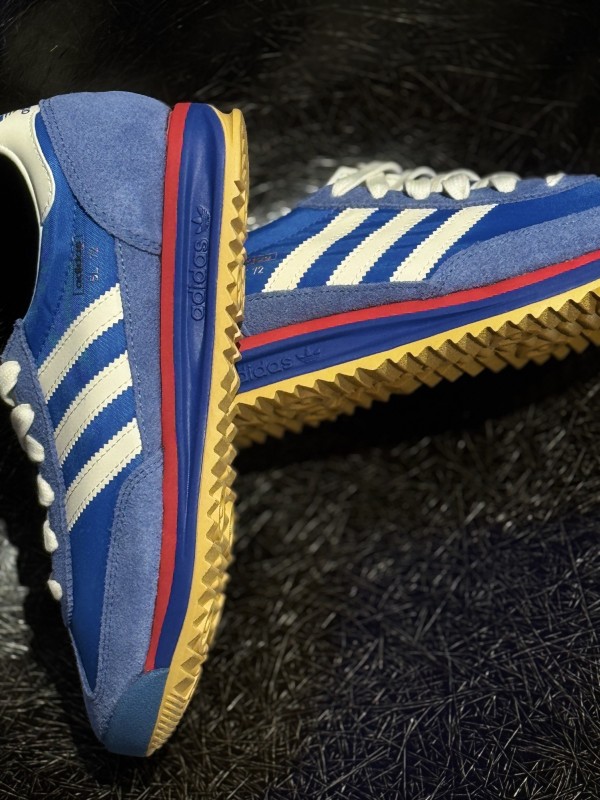 Chaussures Adidas femme SL72 pointure 36 à 41 disponibles à Paris 16eme – Boutique Lacet Rouge