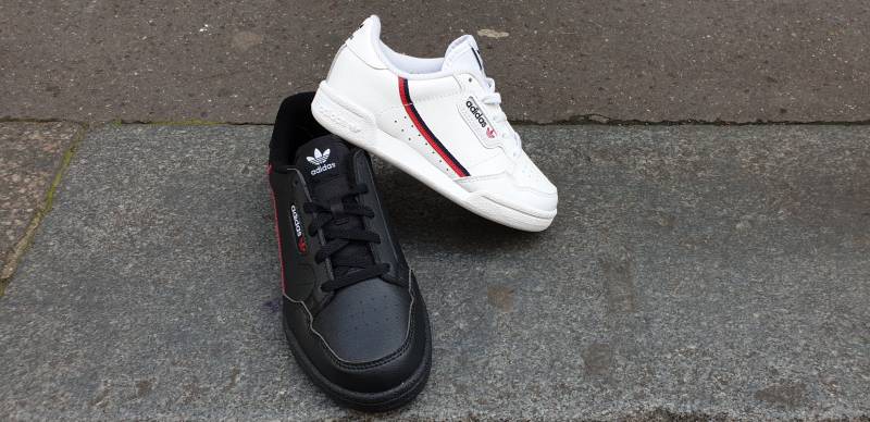 Baskets Adidas pour enfant dans le 16ème arrondissement de Paris 75