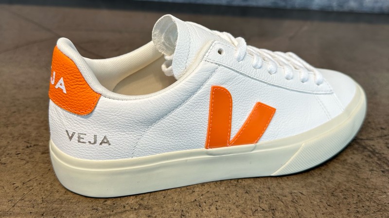 Vente de baskets Veja Campo en cuir pour femme à Paris 16