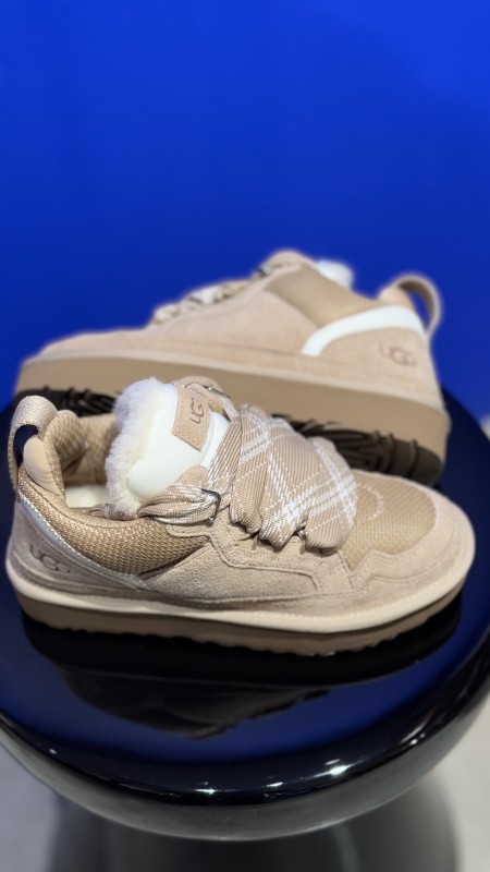 Où acheter des basket Lowmel UGG à Paris 16 ?