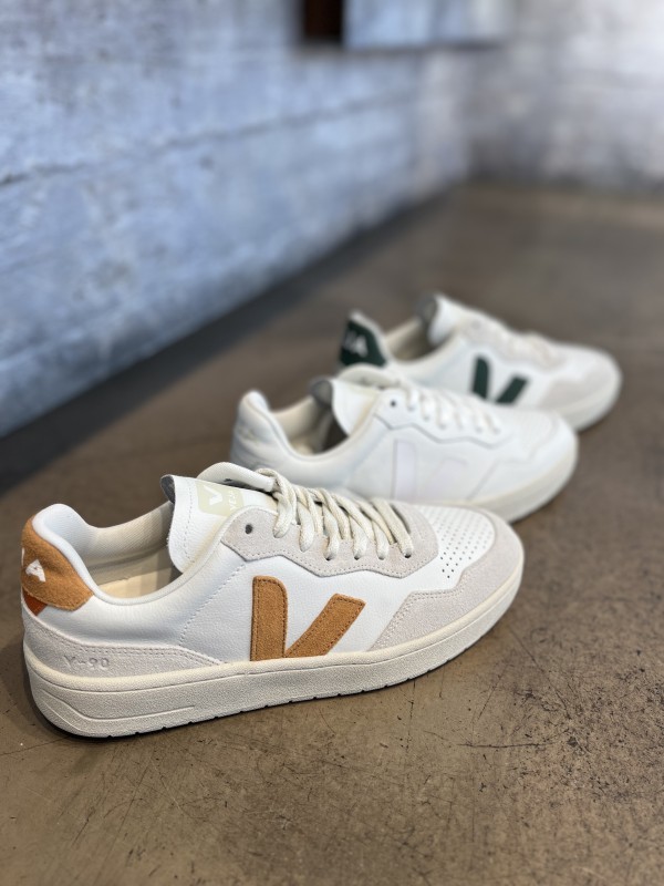 Où acheter des baskets Veja V90, Paris 16ème