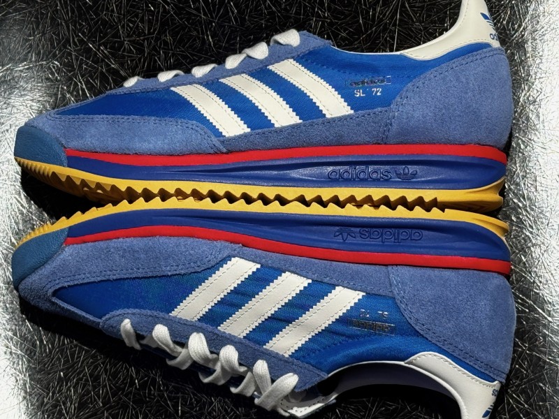 Chaussures Adidas femme SL72 pointure 36 à 41 disponibles à Paris 16eme – Boutique Lacet Rouge